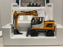 LIEBHERR 1/32 AT COLLECTIONS WHEELED HYDRAULIC EXCAVATOR !