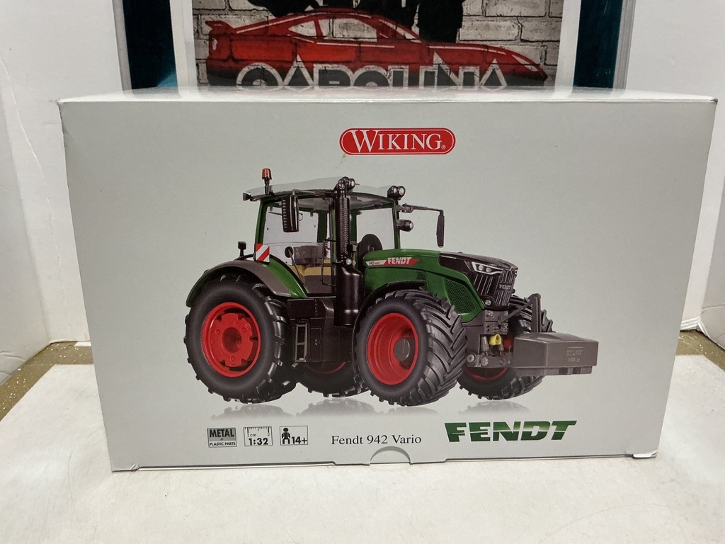 1:32 WIKING FENDT 942 VARIO