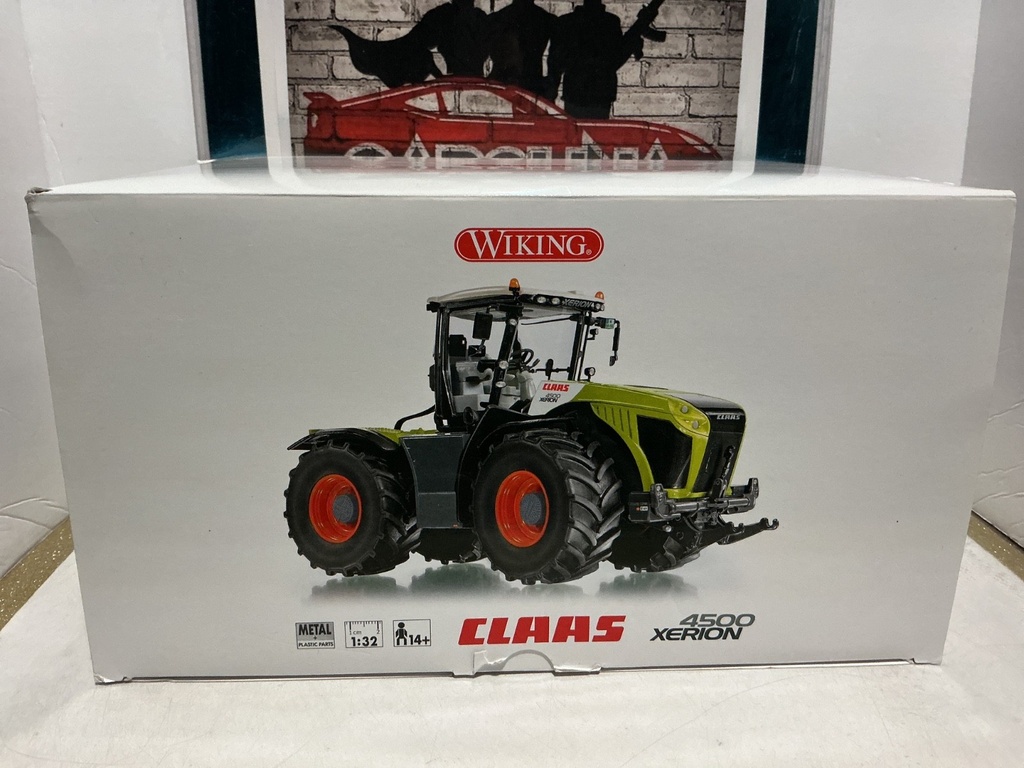1:32 WIKING CLAAS 4500 XERION