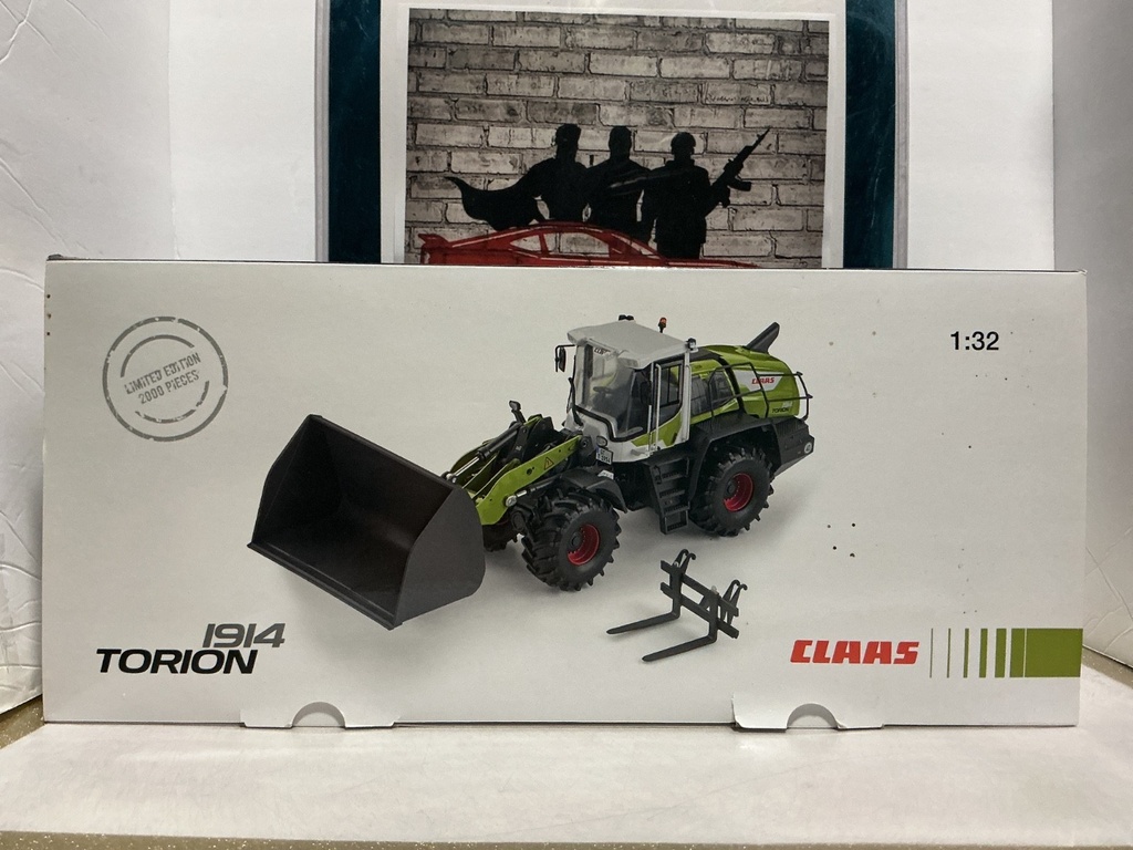1/32 WIKING CLAAS 1914 TORION LOADER