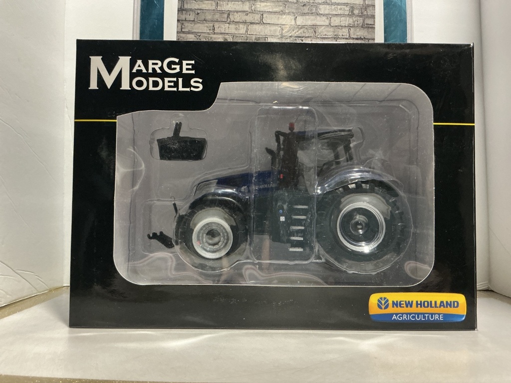 [007649] 1/32 MARGE MODELS NEW HOLLAND TRACTOR T8. 435 BLUE POWER