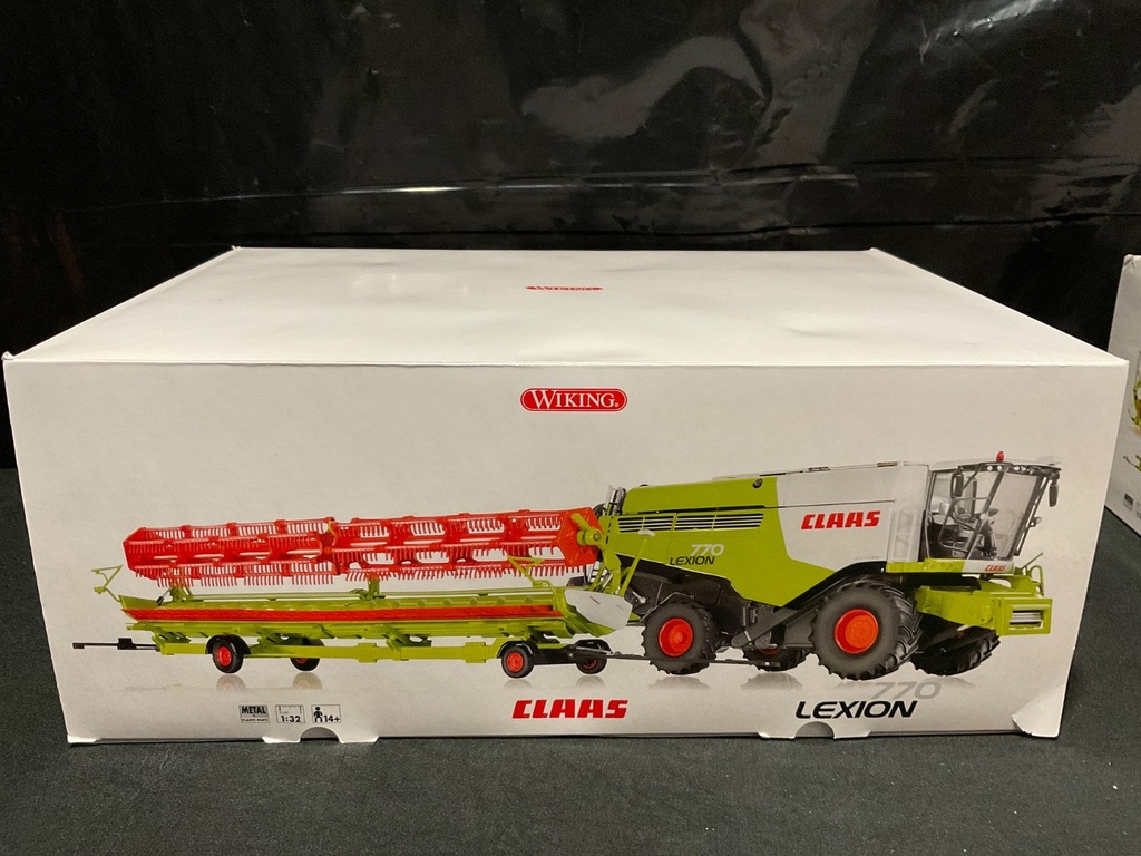 1:32 Wiking Claas Lexion 770 Combine “New Store Display Unit”