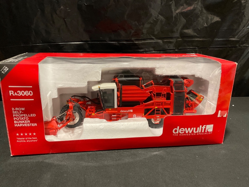 1:32 ROS MODELS DEWULF RS3060 2 ROW POTATO HARVESTER  “New Store Display Unit”
