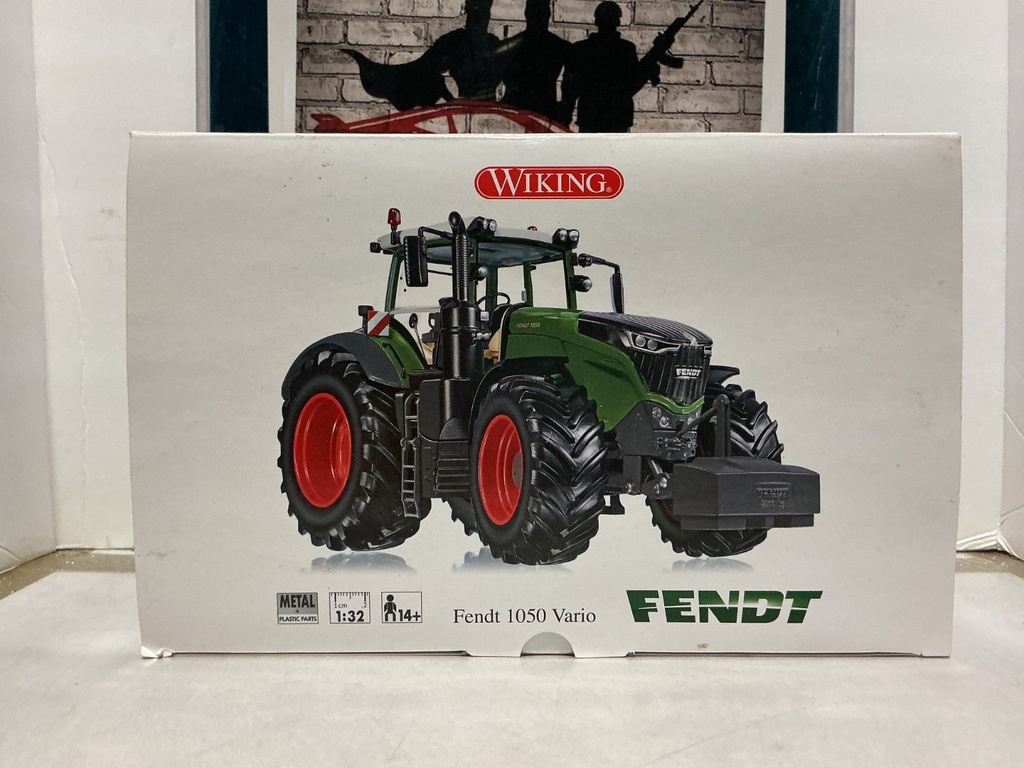 1/32 WIKING FENDT 1050 VARIO TRACTOR