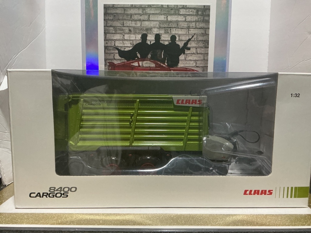 [010349] 1/32 USK SCALE MODELS 8400 CLAAS CARGOS