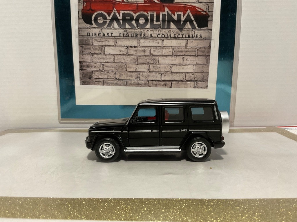 1:32 Diecast Pull Back Car with Lights and Sound MERCEDES G350D