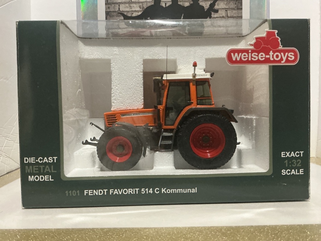 1/32 WEISE TOYS 1101  FENDT FAVORITE 514 C KOMMUNAL