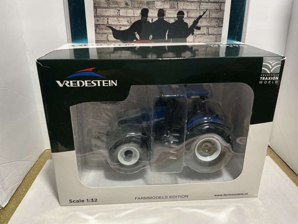 1/32 MARGE MODELS VREDSTEIN TIRES NEW HOLLAND T8.435 FARM MODELS EDITION