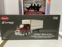1:32 PETERBILT MODEL 536 WITH SUPREME SIGNATURE VAN TRUCK BODY COLLECTIBLE