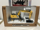 1:32 PRO FARM TOYS NEW HOLLAND EXCAVATRICE WE 170