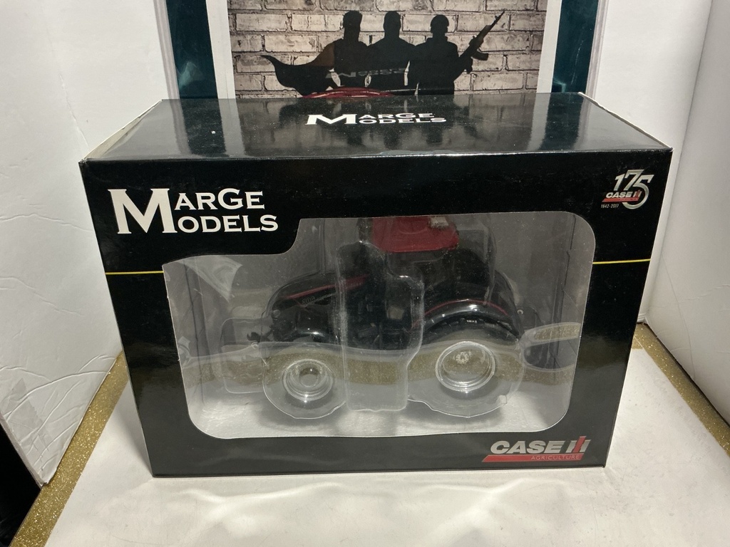 1/32 MARGE MODELS CASE IH TRACTOR OPTUM 300 CVX BLACK / RED