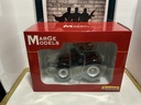 1/32 MARGE MODELS NEW HOLLAND TRACTOR T7.315 TERRACOTTA
