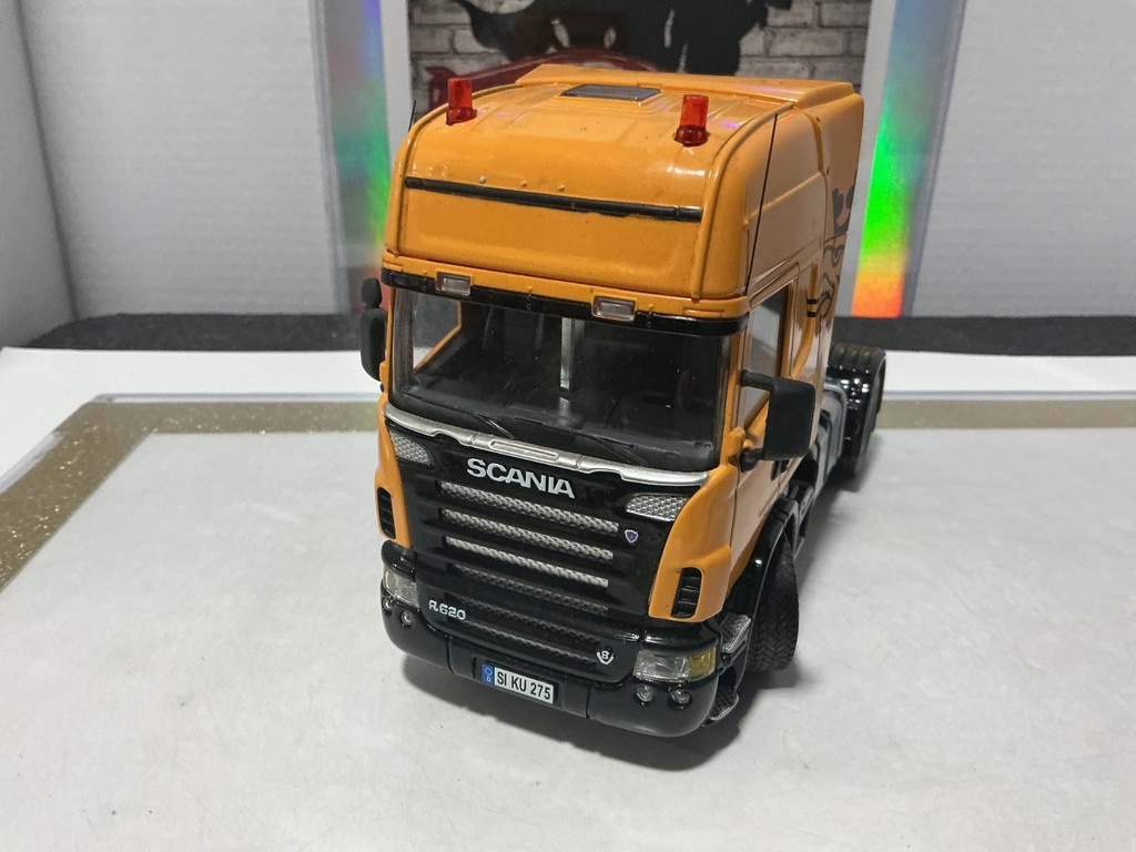 1:32 SIKU 275 SCANIA TRUCK [SEE PHOTOS] [NO BOX]