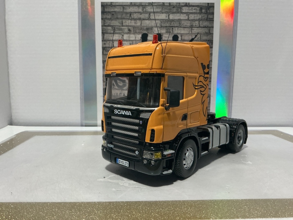 1:32 SIKU SCANIA R620 TRACTOR TRAILER [NO BOX] - SEE ALL PICS #10