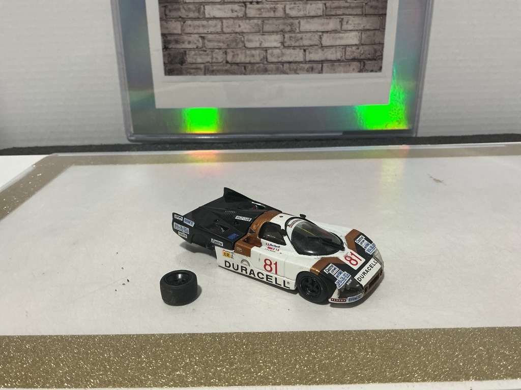 [010665] 1/43 MERI KITS ALBA - GIANNINI #81 DURACELL [BROKEN TIRES]