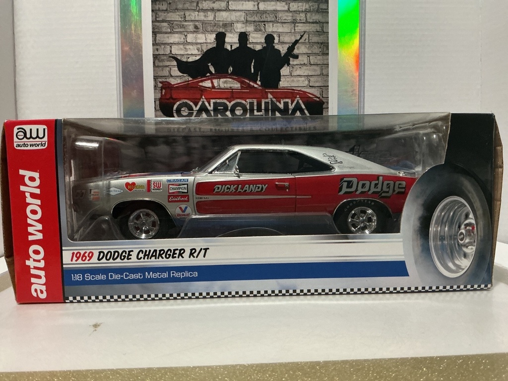 1:18 AUTO WORLD 1969 DODGE CHARGER R/T DICK LANDY