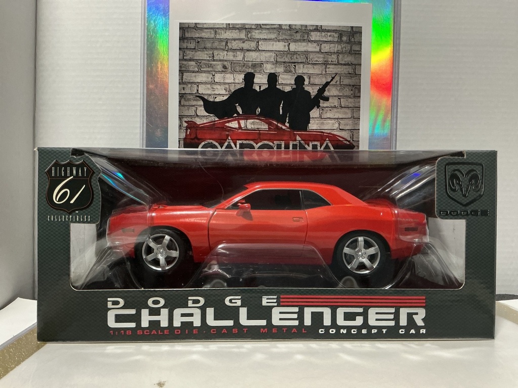 [112353] 1:18 HIGHWAY 61 DODGE CHALLENGER CONCEPT CAR ORANGE ON BLACK / GRAY