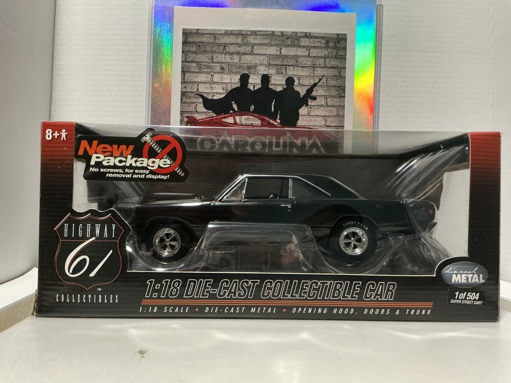 [112355] 1:18 HIGHWAY 61 COLLECTIBLES 1 OF 504 1968 SUPER STREET DART
