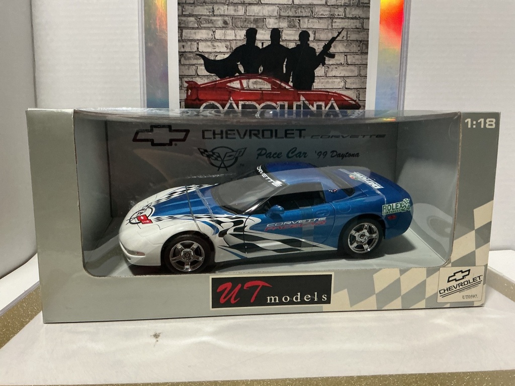 1:18 UT MODELS CHEVROLET CORVETTE PACE CAR ‘99 ROLEX24 AT DAYTONA