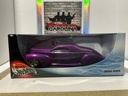 1:18 HOTWHEELS 100% 1937 LINCOLN ZEPHYR CUSTOM 3 WINDOW COUPE PURPLE ON WHITE