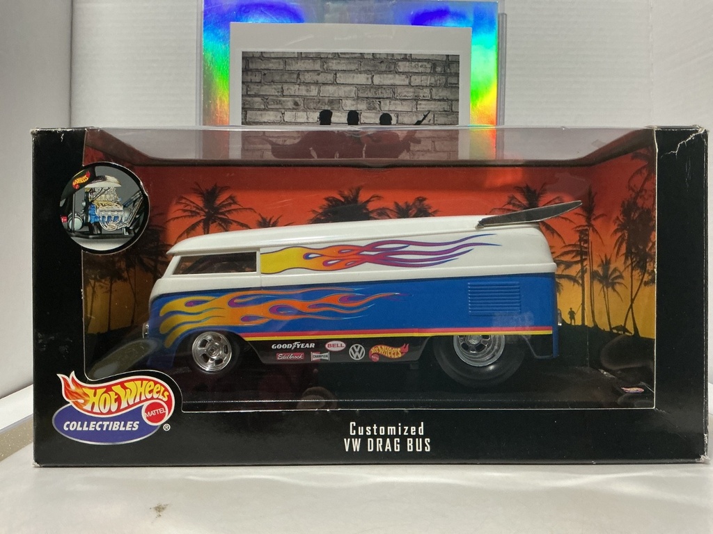 [112373] 1:18 HOTWHEELS COLLECTIBLES CUSTOMIZED VW DRAG BUS