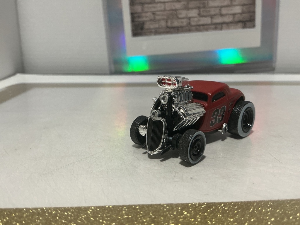 [010958] 1/64 MUSCLE MACHINES / MAISTO 1933 FORD