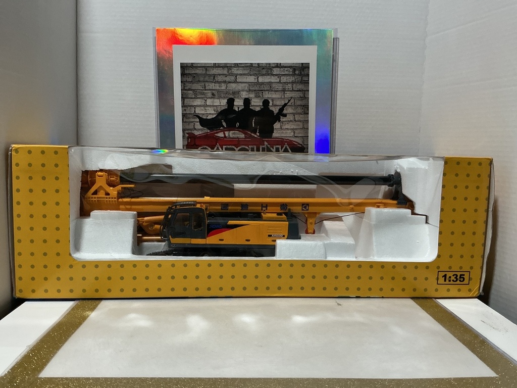 1/35 ROTARY DRILLING RIG XR 220
