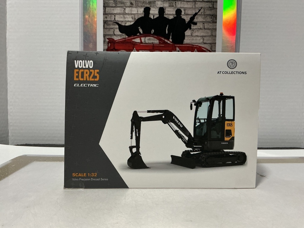 [110579] 1/32 AT COLLECTIONS VOLVO ECR25