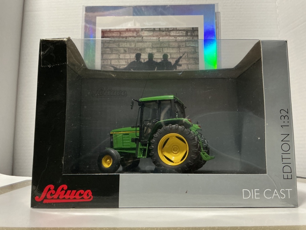 [111727] 1/32 SCHUCO JOHN DEERE 6400 TRACTOR