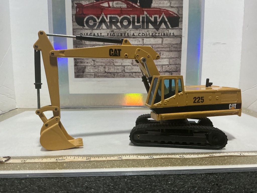 [009680] JOAL MINIATURAS CATERPILLAR EXCAVATOR 225