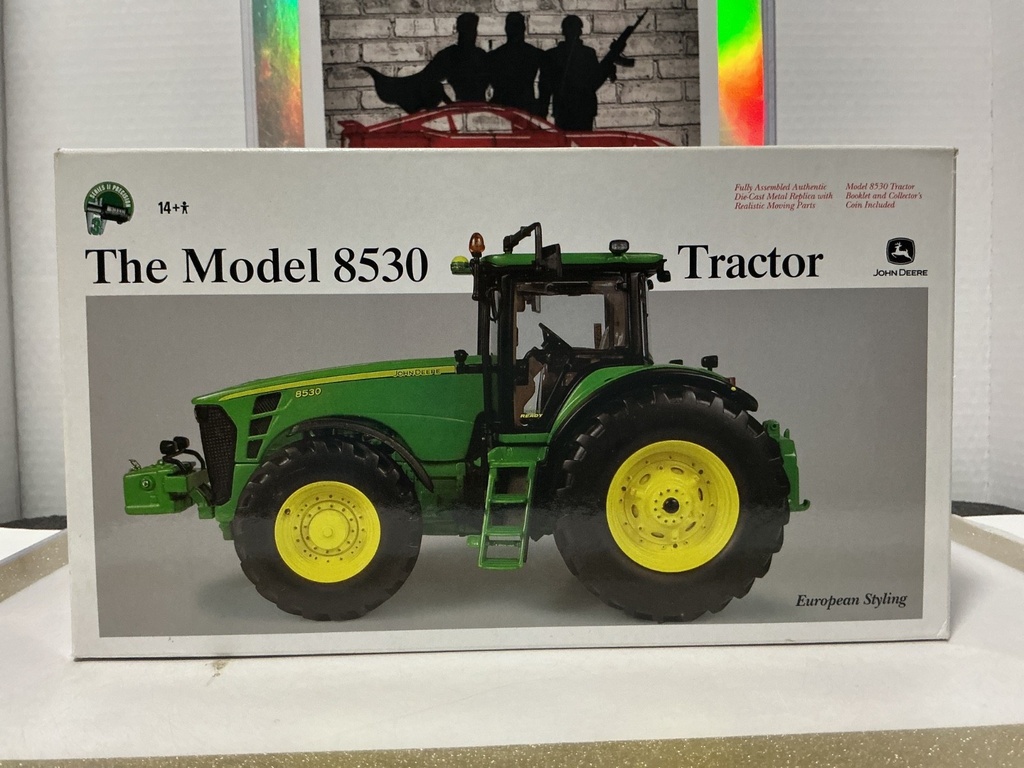 [111760] 1:32 SERIES II PRECISION 3 JOHN DEERE MODEL 8530 TRACTOR EUROPEAN STYLING [USED]