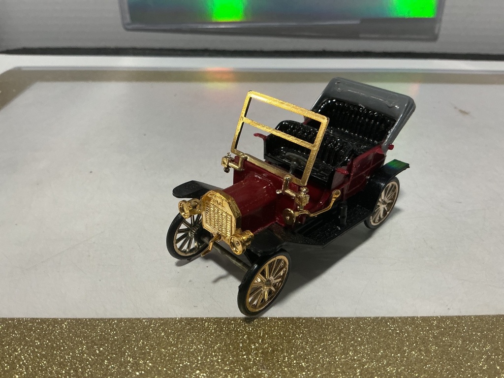 1/43 FORD T 1900 MODEL REPLICA