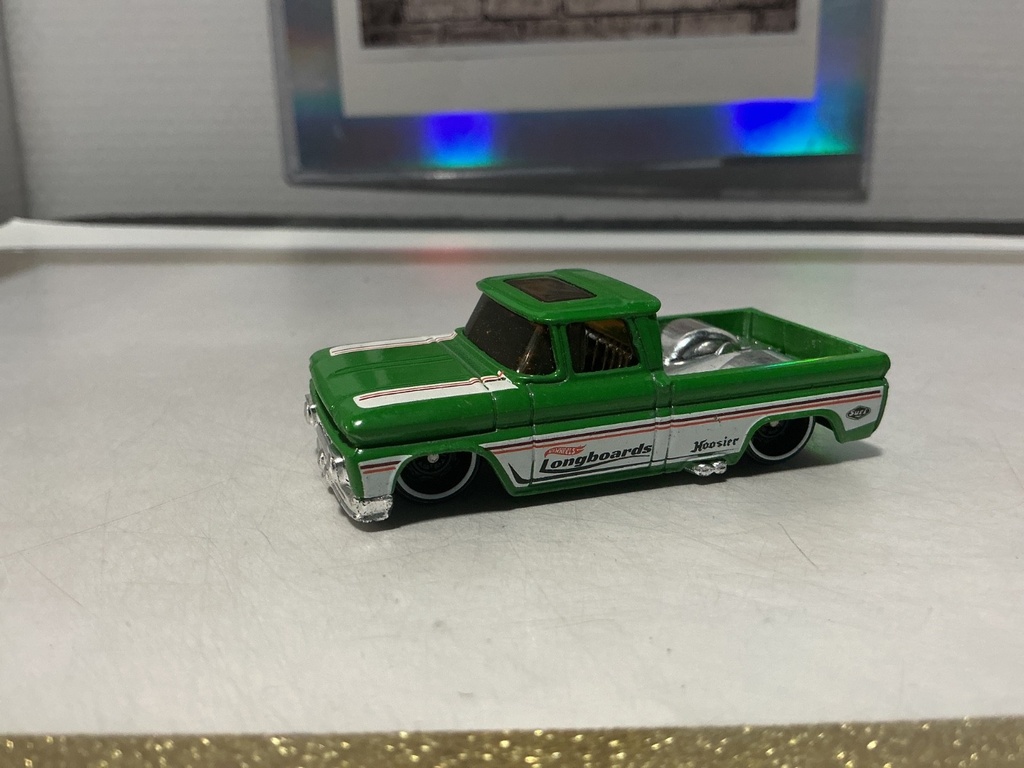 1/64 2015 HOTWHEELS CUSTOM ‘62 CHEVY