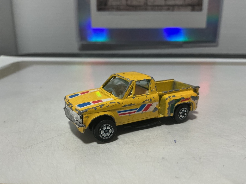 [010792] YATMING #1700 Chevrolet LUV Stepside - USED/WEARING