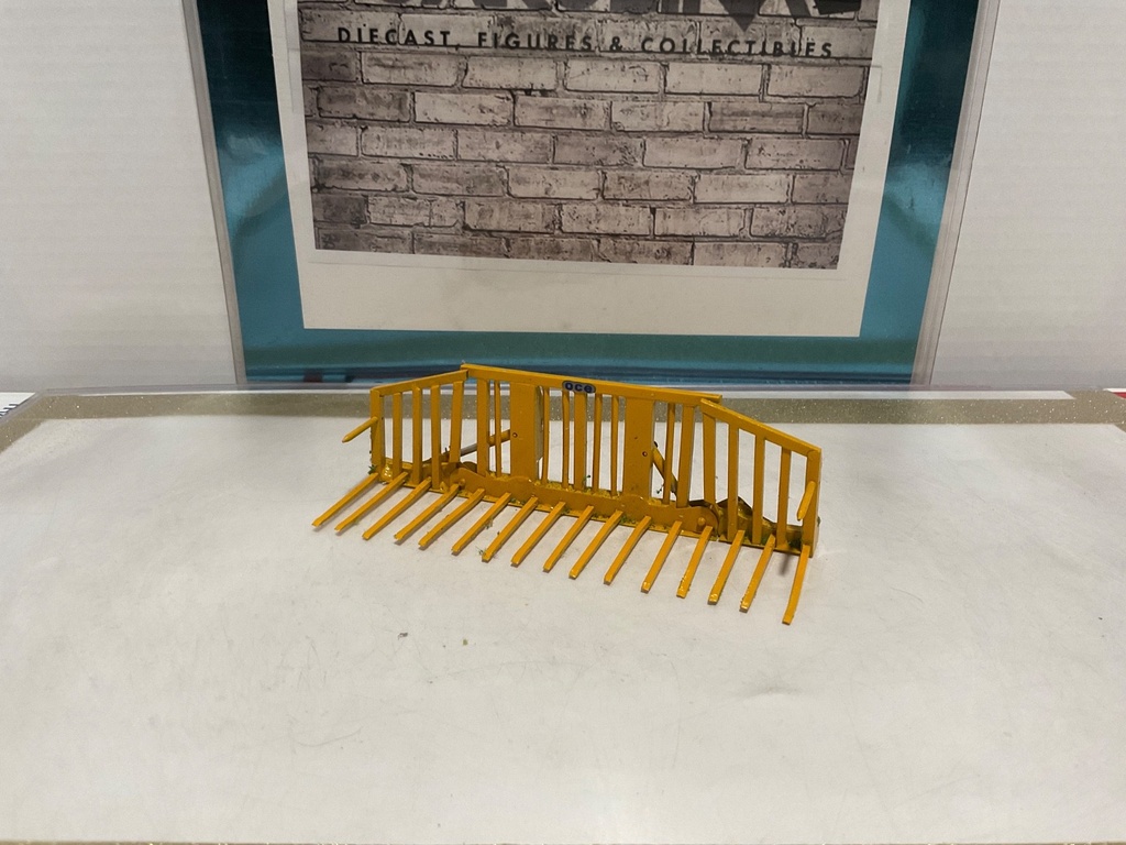 [009896] 1/50: DIECAST OCE AG FARM HYDRAULIC SILAGE FORK