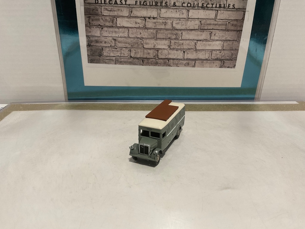 [009915] 1/87: BUBMOBILE BUSSING VAN