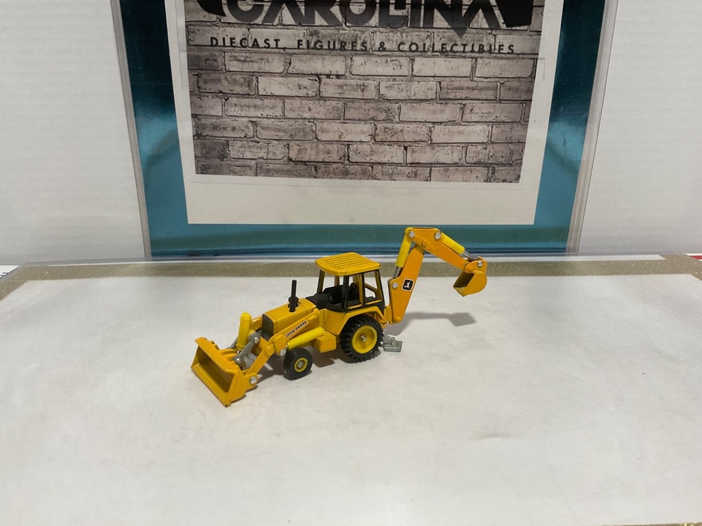 [009921] 1/64: ERTL JOHN DEERE 310 BACKHOE LOADER