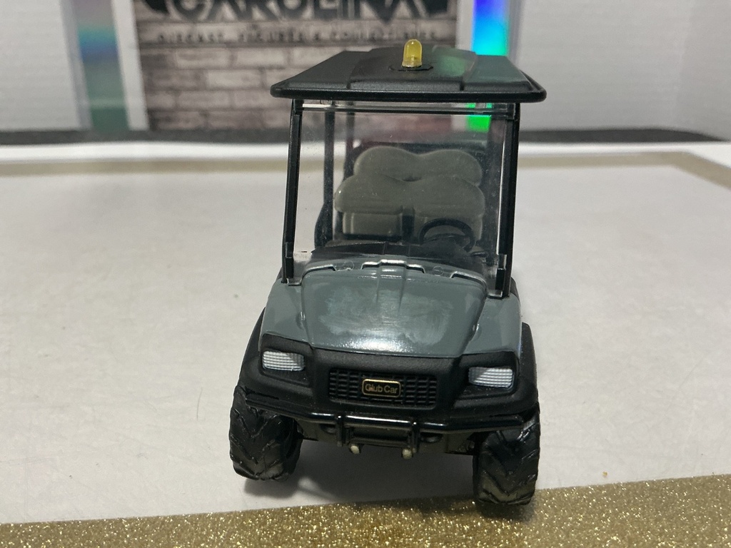 [110458] 1/34 FIRST GEAR - 4X4 CARRYALL 1700 CLUB CAR [NO BOX] [SMUDGE ON FRONT & TOP]