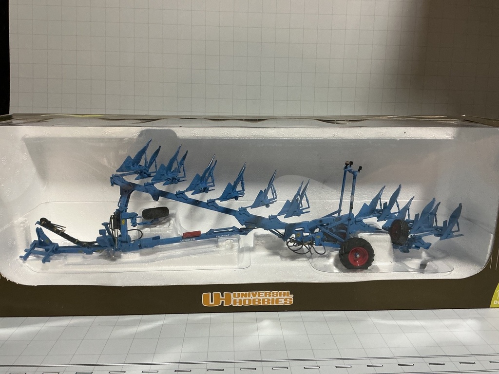 [110654] 1/32 UNIVERSAL HOBBIES LEMKEN EURO TITAN 10  {DISPLAYED,LOOSE IN BOX }