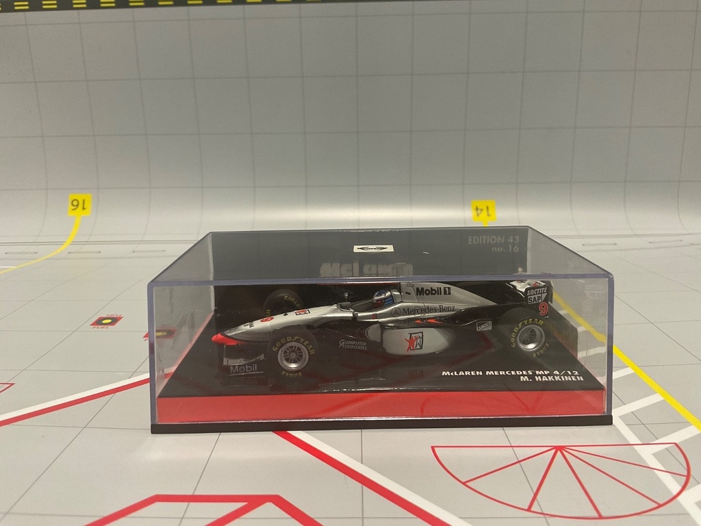 [113007] 1:43 MINICHAMPS FORMULA 1 MCLAREN MERCEDES MP 4/12 M. HAKKINEN 1997