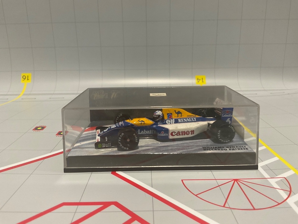 1:43 MINICHAMPS FORMULA 1 WILLIAMS RENAULT RICCARDO PATRESE