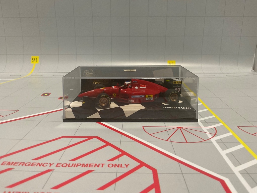 1:43 MINICHAMPS FORMULA 1 FERRARI 412 T1 J. ALESI
