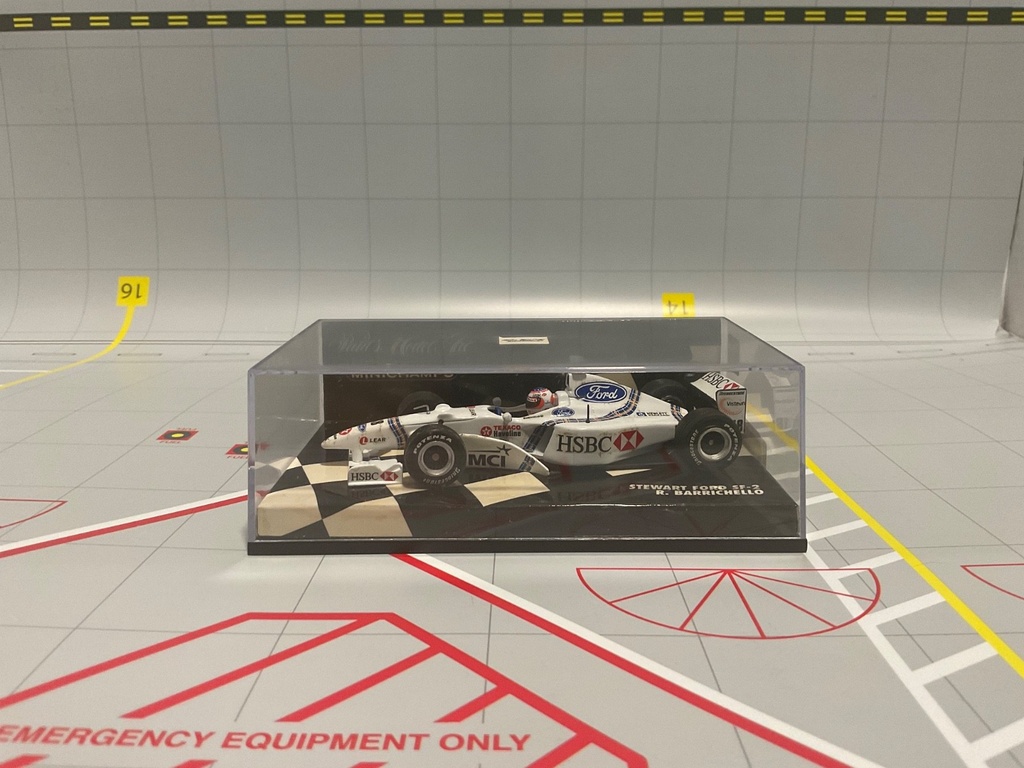 1:43 MINICHAMPS FORMULA 1 STEWART FORD SF-2 R. BARRICHELLO