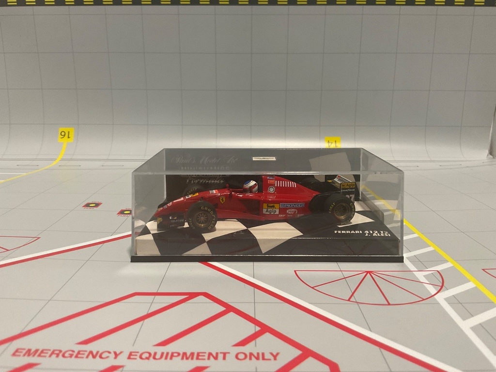 1:43 MINICHAMPS FORMULA 1 FERRARI 412 T2 J. ALESI