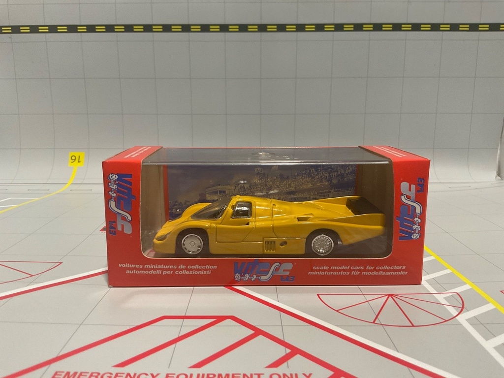 1:43 VITESSE REF. 311 PORSCHE 956 “NEW MAN” N.8&12 LE MANS 1984