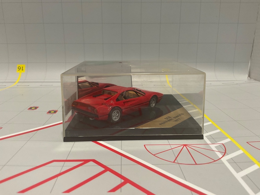 1:43 VITESSE 018 FERRARI 308GTB 1977 RED