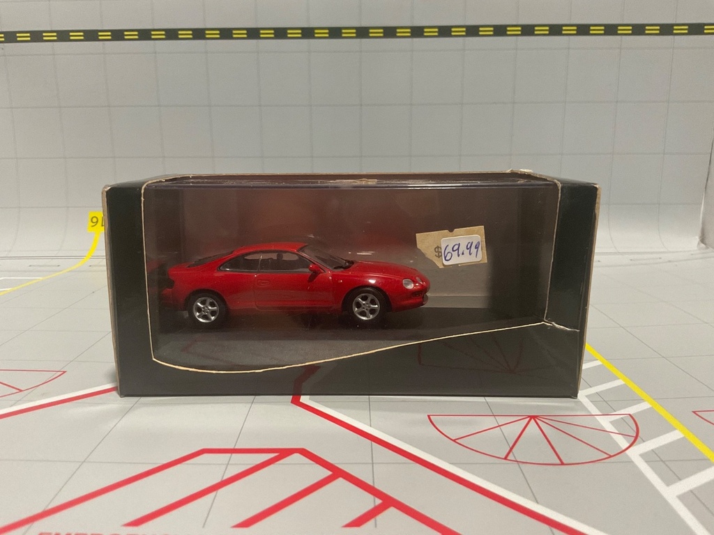 1:43 MINICHAMPS TOYOTA CELICA SS-II COUPE 1994 RED