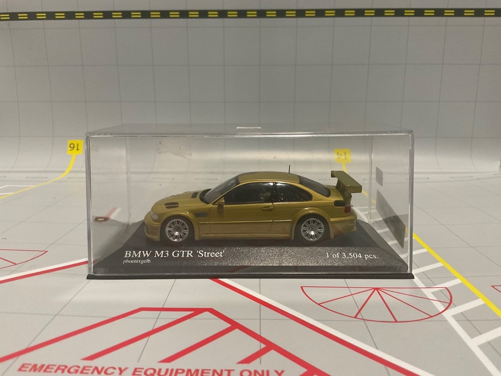 1:43 MINICHAMPS BMW M3 GTR ‘STREET’ PHOENIX GELB