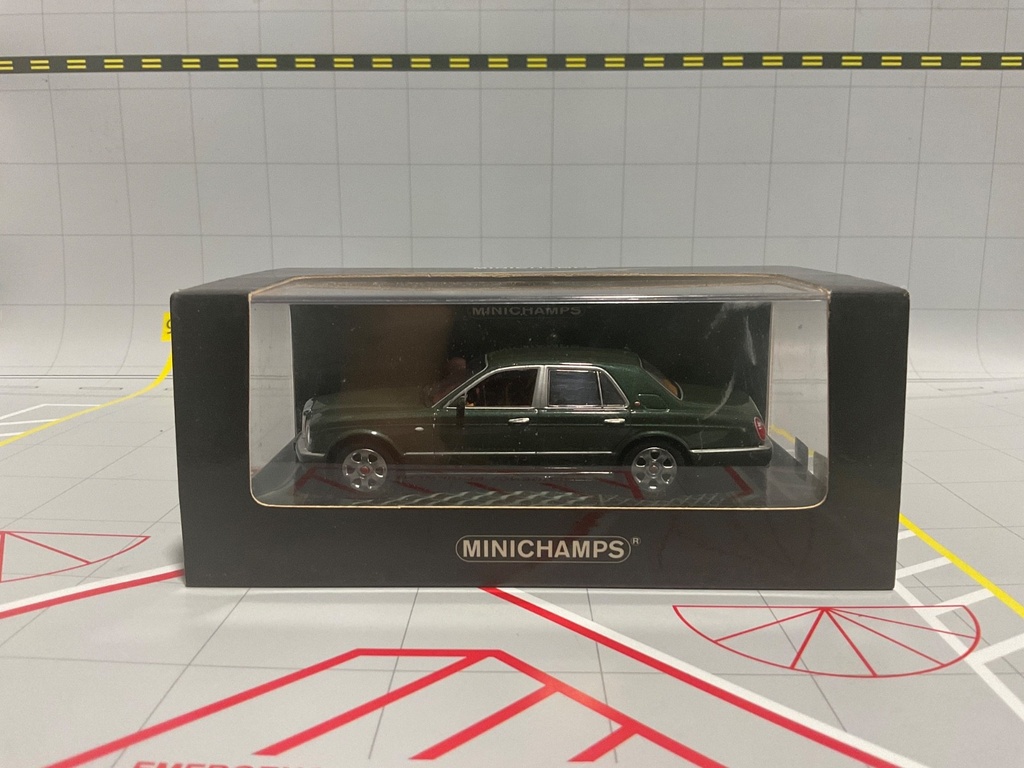 1:43 MINICHAMPS BENTLEY ARNAGE R