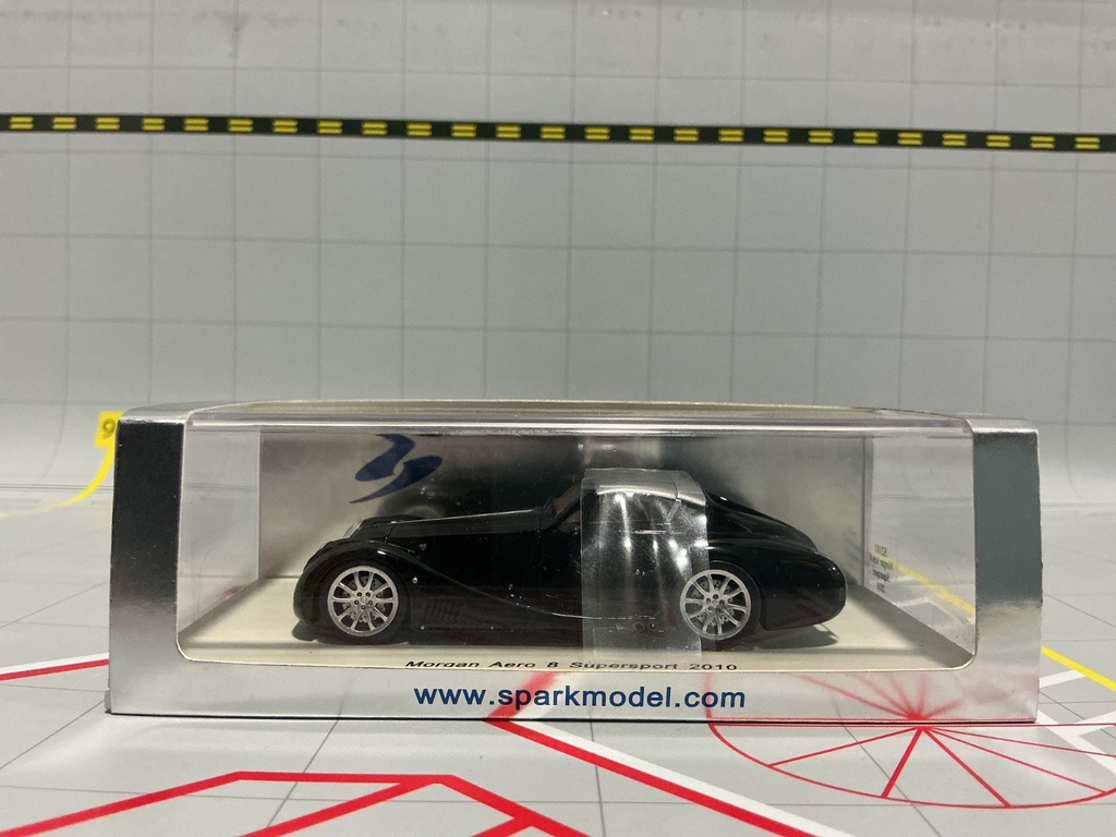 [113530] 1:43 SPARK MORGAN AERO 8 SUPERSPORT 2010